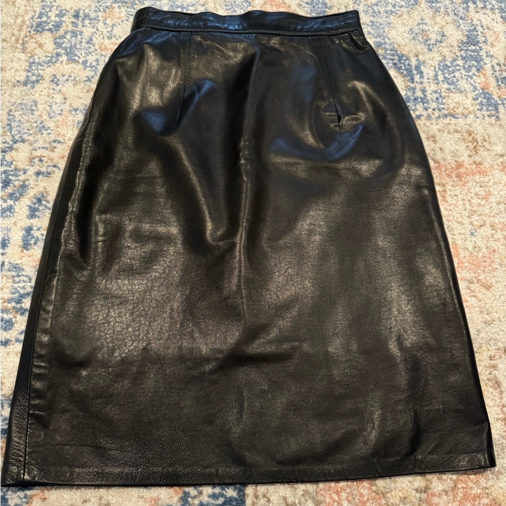 🌟🌟 Ann Taylor Black Genuine Leather Pencil Skirt Size 2